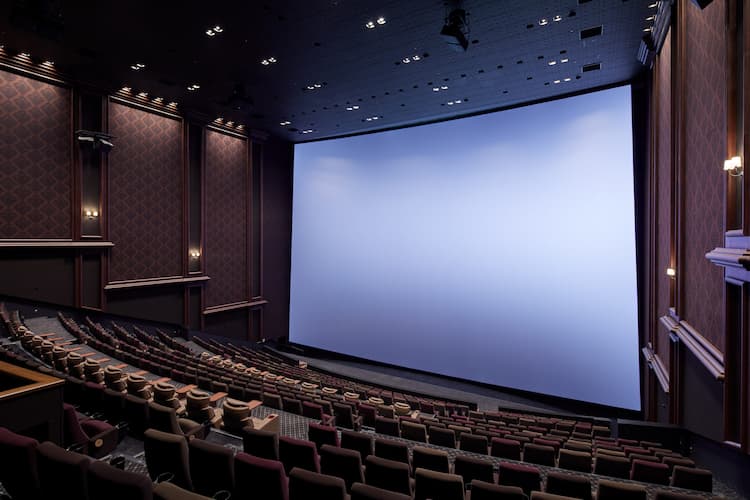 Кинотеатр «Енисей Кино» открывает новый зал с технологией IMAX